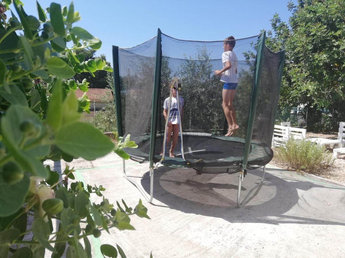 ילסה Apartments And Rooms With Parking Space Zavala, Hvar - 128 מראה חיצוני תמונה