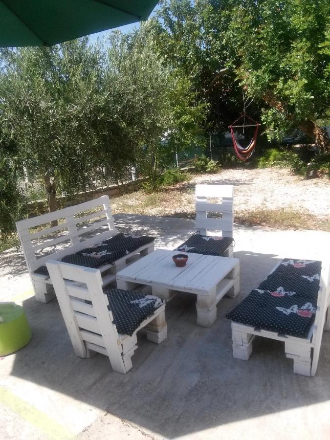 ילסה Apartments And Rooms With Parking Space Zavala, Hvar - 128 מראה חיצוני תמונה