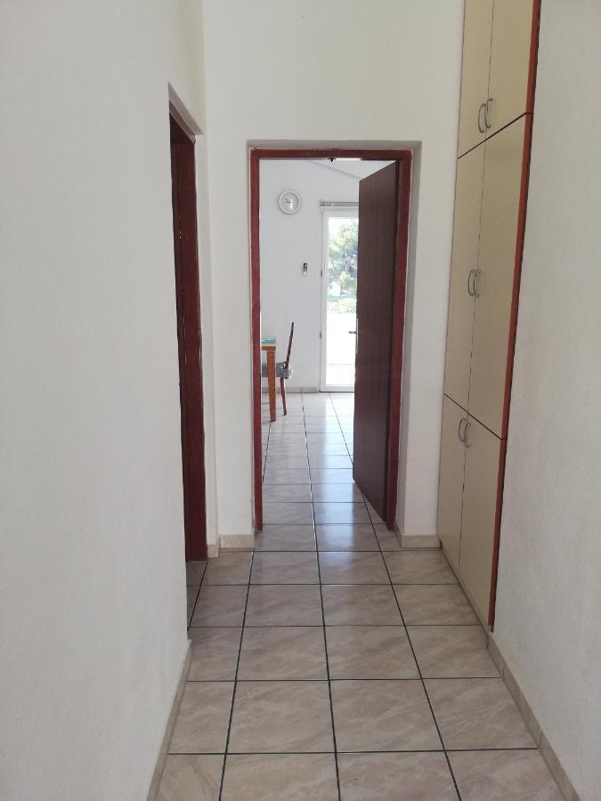 ילסה Apartments And Rooms With Parking Space Zavala, Hvar - 128 מראה חיצוני תמונה