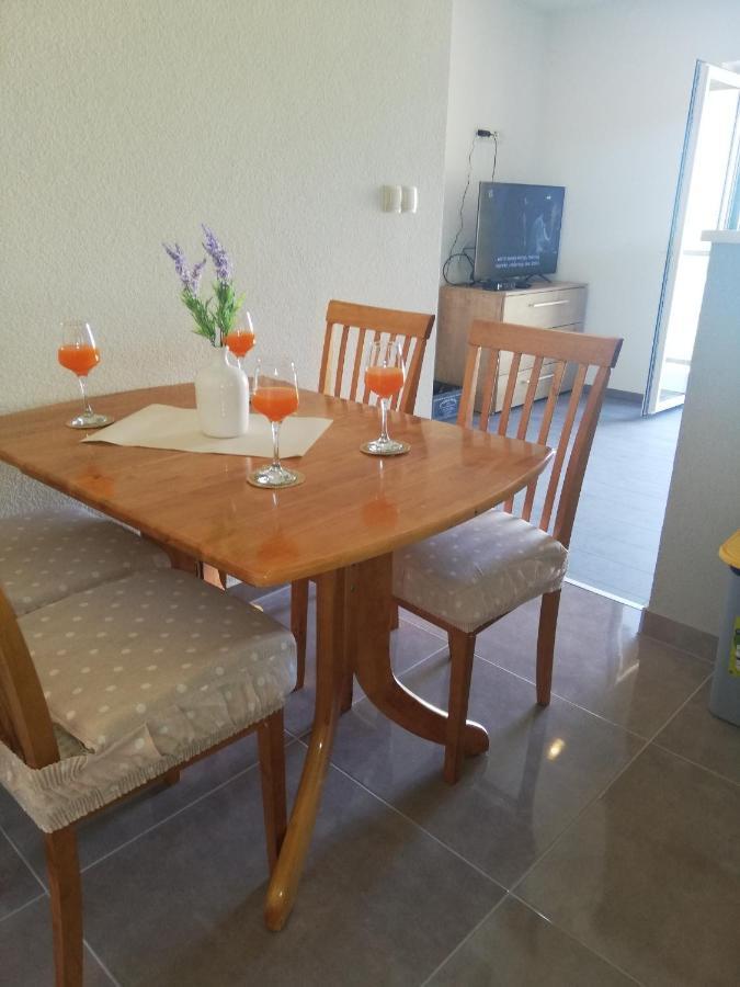 ילסה Apartments And Rooms With Parking Space Zavala, Hvar - 128 מראה חיצוני תמונה