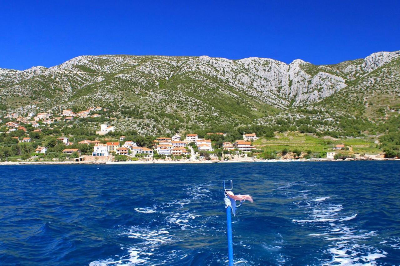 ילסה Apartments And Rooms With Parking Space Zavala, Hvar - 128 מראה חיצוני תמונה