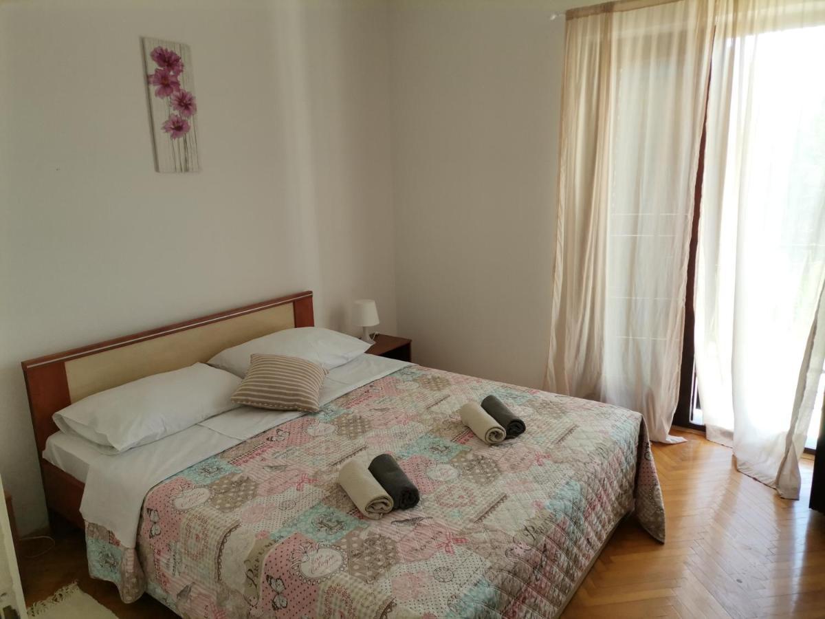 ילסה Apartments And Rooms With Parking Space Zavala, Hvar - 128 מראה חיצוני תמונה