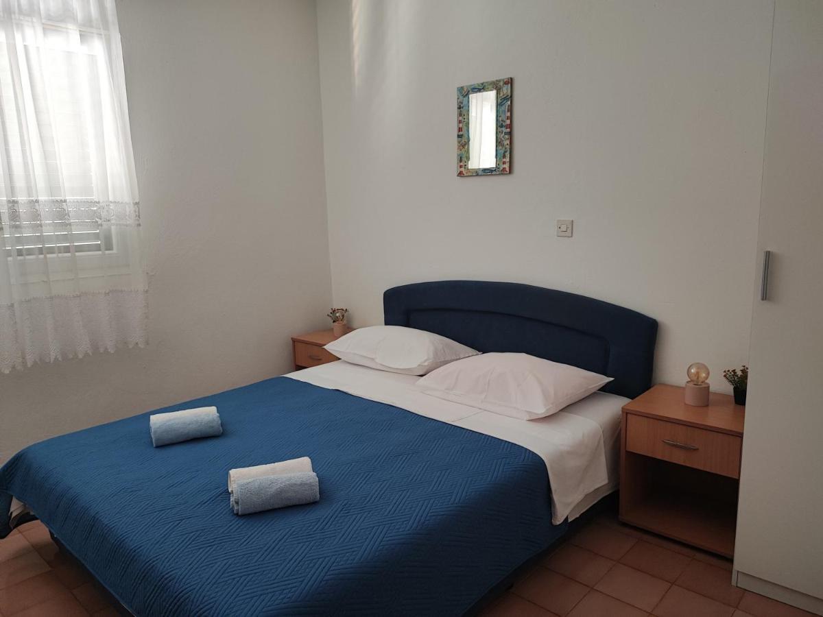 ילסה Apartments And Rooms With Parking Space Zavala, Hvar - 128 מראה חיצוני תמונה